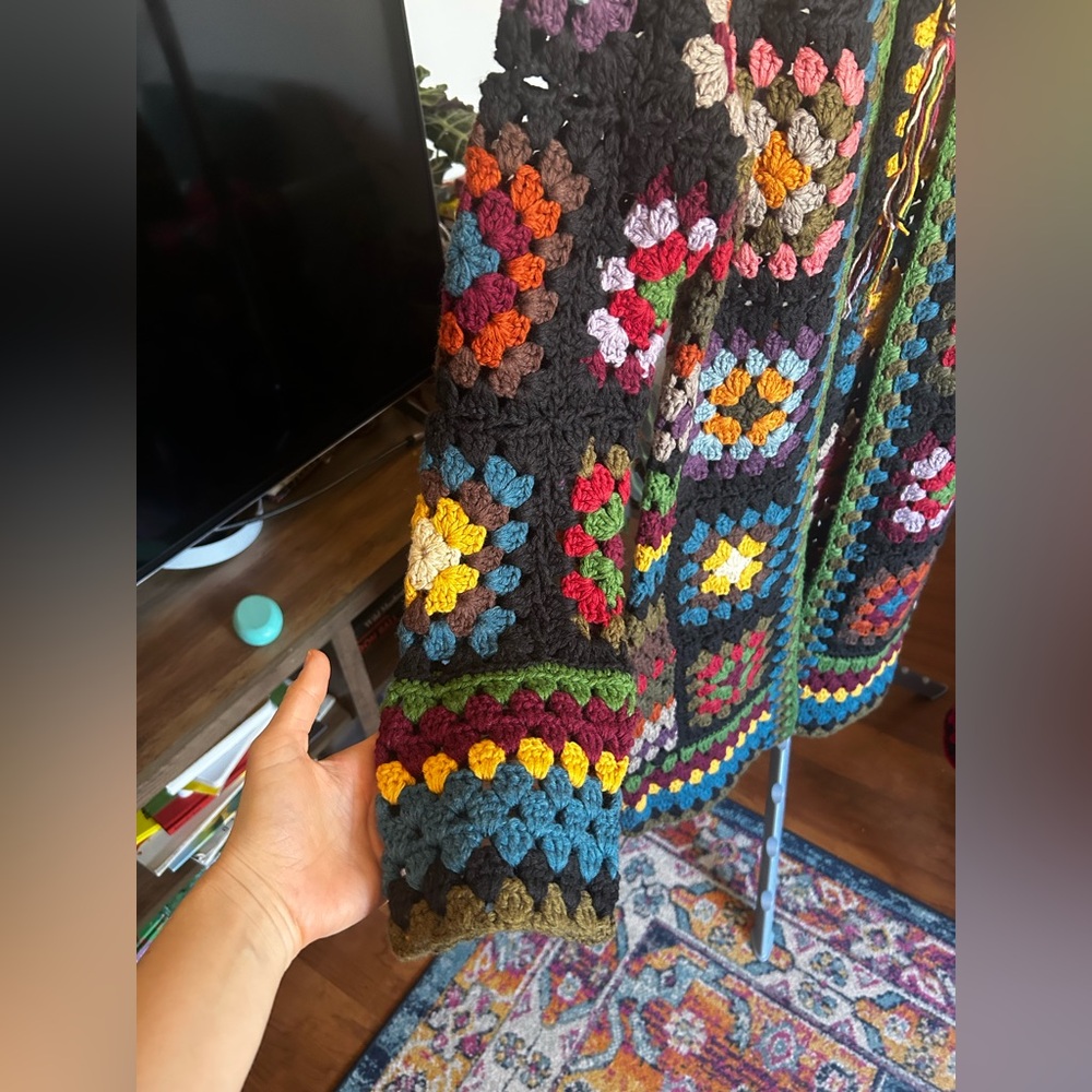 NWT Lucky Brand Crocheted Long Sweater - Picture 6 of 8